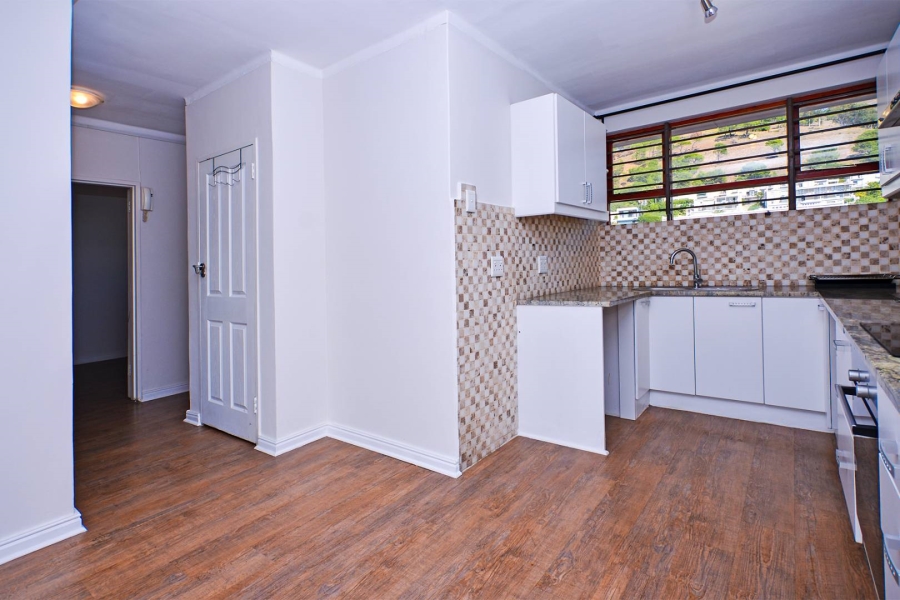 To Let 2 Bedroom Property for Rent in Green Point Western Cape